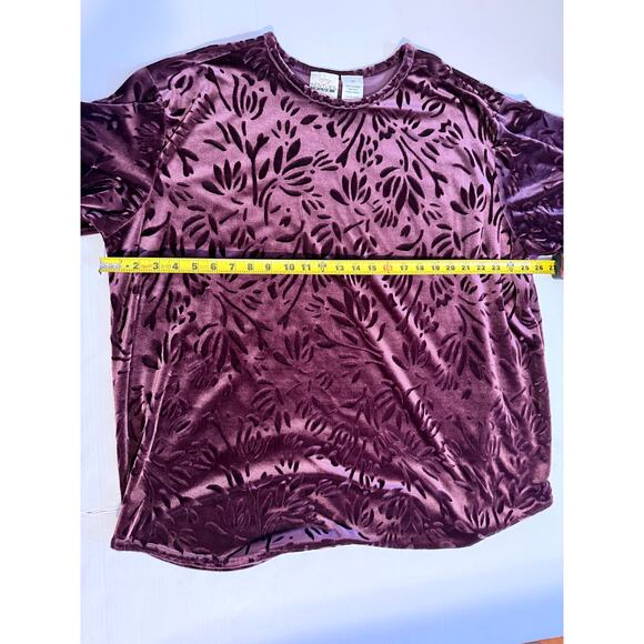 Bentley Plus 2XL Purple Velvet Long Sleeve Top with a Floral Pattern - Picture 6 of 7